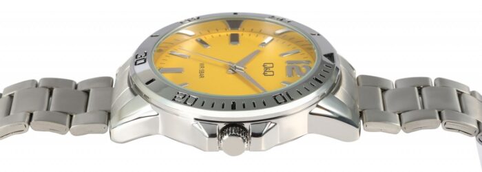 Q&Q Herrenuhr, Edelstahlarmband, silberfarben/gelb, 5 ATM, Ø 44 mm - Image 2